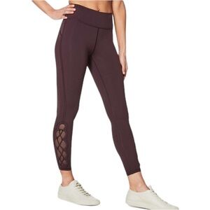 Lululemon tied to it 7/8 tight 25’ black cherry full on luxtreme mesh women’s 4